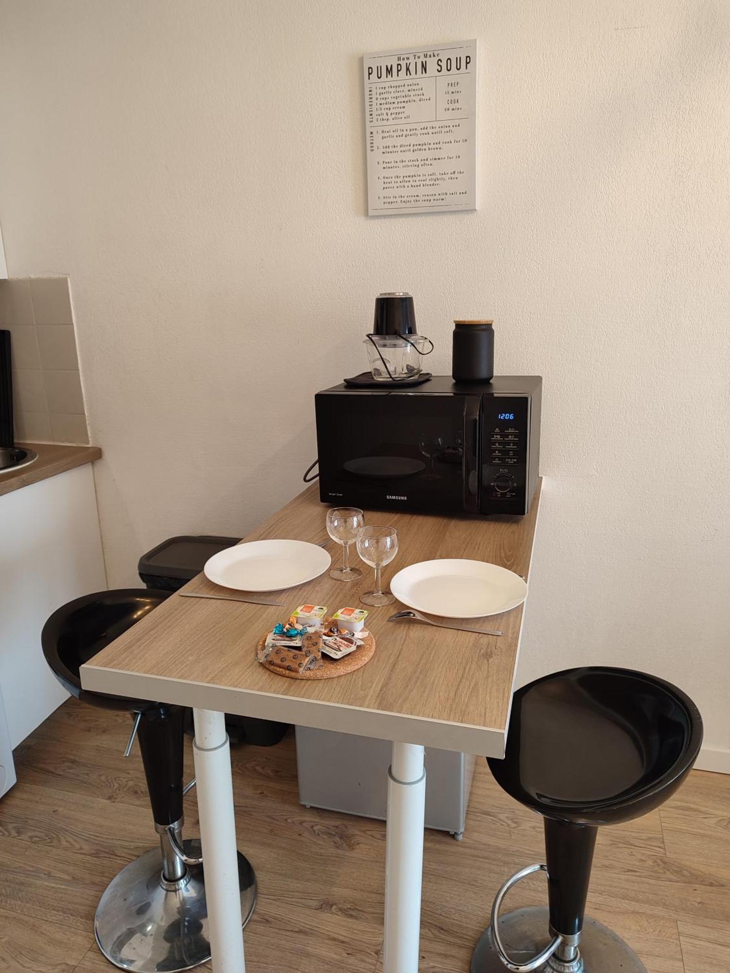 Appartement Climatise Tout Equipe A 6Min De La Gare St Charles Marselha Exterior foto